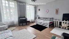Maison à vendre 2 en 1 - 7 pièces - 5 chambres à TAILLEBOURG (17)