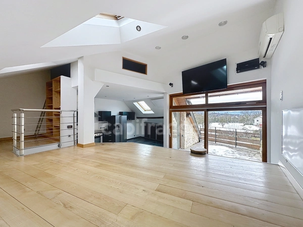 Appartement T3 triplex - Marlioz
