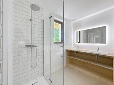 Maison mitoyenne triplex entièrement rénovée -  CERCIER (74)