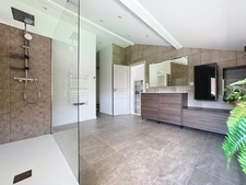 Rare and refined property - 322m² - YVOIRE (74)