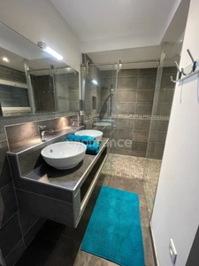 Appartement T4 dernier étage - 84m² -  NAVES PARMELAN (74)