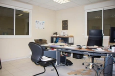 Dpt Tarn (81), à vendre LACAUNE Local industriel 