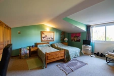 ? RARE sur Mazamet 81 – Maison de charme avec jardin arboré, garage & chambres XXL !