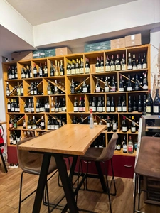 À VENDRE – RESTAURANT CAVE À VIN AVEC GRANDE TERRASSE À MAZAMET