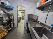 À VENDRE – RESTAURANT CAVE À VIN AVEC GRANDE TERRASSE À MAZAMET
