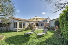Maison de charme en pierre à vendre 6 pièces, 4 chambres à MARSILLY (17)