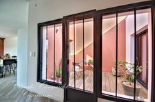 Maison à vendre 6 pièces, contemporaine de plain-pied 2022, sans vis-à-vis, avec piscine proche de La Rochelle.