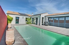 Villa contemporaine de plain-pied, proche LA ROCHELLE, 4 chambres, avec piscine, sans vis à vis, à deux pas de l’océan