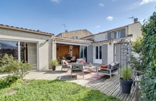 Maison de charme en pierre à vendre 6 pièces, 4 chambres à MARSILLY (17)