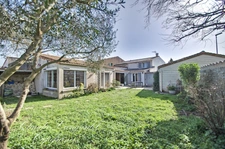 Maison de charme en pierre à vendre 6 pièces, 4 chambres à MARSILLY (17)