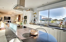 A vendre NIEUL SUR MER – Maison plain-pied lumineuse avec piscine, au calme, proche LA ROCHELLE et ILE DE RE