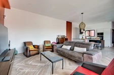 Maison à vendre 6 pièces, contemporaine de plain-pied 2022, sans vis-à-vis, avec piscine proche de La Rochelle.