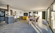 Dpt Charente Maritime (17), for sale near LA ROCHELLE house P7 of 153.7 m² - Land of 568.00 m² - Single storey