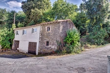 Propriété de charme en bord de rivière, avec activité de gîte Les HERBIERS (85)