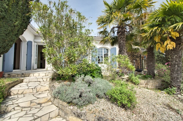 Maison à vendre 6 pièces LA ROCHELLE (17)
