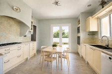 Maison à vendre de 217 m² au calme, sur plus de 2 100 m² de parcelle, à 7 min de Châtelaillon-Plage
