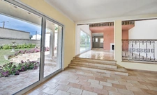 Maison à vendre de 217 m² au calme, sur plus de 2 100 m² de parcelle, à 7 min de Châtelaillon-Plage