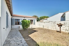 Maison à vendre 3 pièces, opportunité rare à Sainte-Marie-de-Ré, La Noue : maison à fort potentiel, idéalement située au calme, à proximité des commerces et des plages