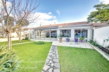 Maison à vendre de PLAIN PIED, 153m² habitable, 6 pièces, proche commerces à  NIEUL SUR MER (17)