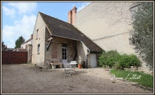 Dpt Loiret (45), à vendre YEVRE LE CHATEL maison 7p, 220m² sup. utile, 4 chambres, dépendances, garages