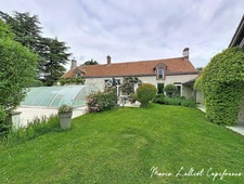 Propriété Pierres apparentes, 242m², 5 chambres, Dortoir enfant et mezzanine, Loiret, Piscine, Jacuzzi, Terrain de tennis, Garage, CarPort