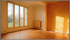 Dpt Loiret (45), for sale PITHIVIERS center, Ground Floor Apartment, Bourgeois House, garage, Garden, cellar, 3 bedrooms