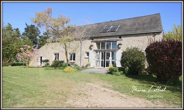 Maison à vendre 10 pièces MAREAU AUX BOIS (45), 265m² hab, 6 chambres, Double séjour, poële à bois, garage, piscinable.