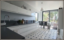 House for sale 11 rooms PITHIVIERS (45), 265m², 5 bedrooms, living room 45m², swimming pool, garage, wooded park of 2500m², basement