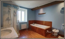 Dpt Loiret (45), à vendre YEVRE LE CHATEL maison 7p, 220m² sup. utile, 4 chambres, dépendances, garages