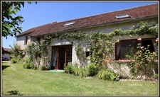 Dpt  (45) à vendre, maison 9p, Puiseaux, 178m² env., caves, grange, dépendances, 4 chambres