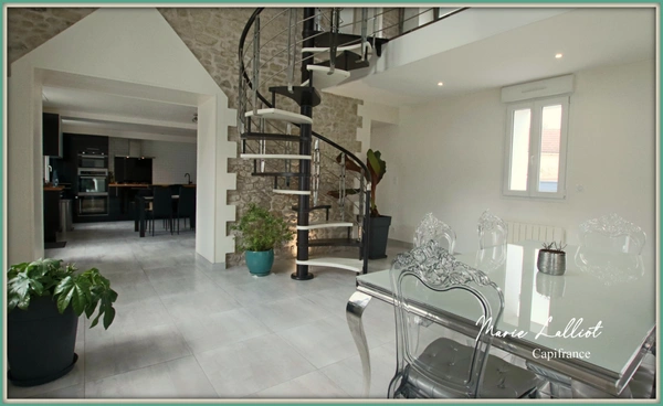 Maison à vendre 10p, 360m², 5 chambres, dépendances, gite, garages, vaste salon