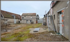 Maison à vendre GRENEVILLE EN BEAUCE (45), corps de ferme, 2 chambres, grange