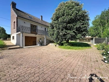 Maison à vendre 6 pièces, 171m², Le Malesherbois, 5 chambres, plain pied, monte charge, 2 garages, au calme