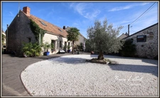 Dpt Seine et Marne (77), à vendre maison proche forêt, pierres et poutres, 5 chambres, RENDEMENT LOCATIF! 
