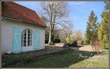 House for sale, 6 rooms, 137m², LA NEUVILLE SUR ESSONNE (45), Essonne Valley, 4 bedrooms, Garage, 6700m² plot, Swimming pool possible. 