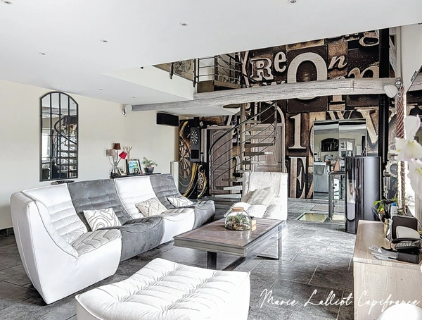 Maison à vendre 7 pièces Chartres,(28), 250m² hab, Grand Séjour de 60m², 5 chambres, 3 salles d'eau, 3 Garages