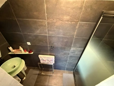 OULLINS – LOFT 180 M² – 3 SUITES & TERRASSE 