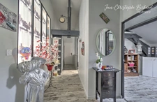 OULLINS – LOFT 184 M² – 3 SUITES & TERRACE in the Bussière area, near the city centre