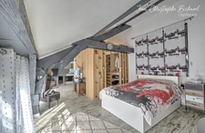 OULLINS – LOFT 184 M² – 3 SUITES & TERRACE in the Bussière area, near the city centre
