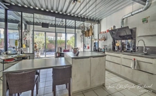 OULLINS – LOFT 180 M² – 3 SUITES & TERRASSE 