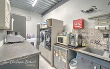 OULLINS – LOFT 184 M² – 3 SUITES & TERRACE in the Bussière area, near the city centre