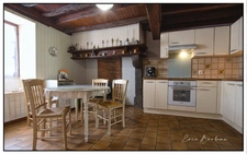 Maison 2 chambres + grange REBENACQ (64)