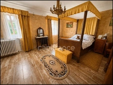 Maison à vendre 7 pièces  (71)