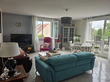 Appartement indépendant type maison Quartier résidentiel LONGVIC (21)