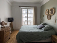 SUPERBE APPARTEMENT HAUSSMANNIEN DE CARACTERE