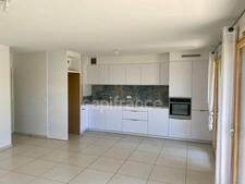 TASSIN-la-DEMI-LUNE, appartement Pitance de 71m2, en rez-de-jardin, 2 chambres.