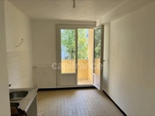 Appartement FRANCHEVILLE 5 pièces, 3 chambres (possibilité 4), proche des commerces, des bus, des écoles...