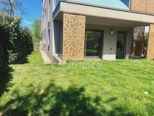 TASSIN-la-DEMI-LUNE, appartement Pitance de 71m2, en rez-de-jardin, 2 chambres.