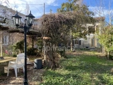 Maison et appartement à vendre, proche du centre de GREZIEU-LA-VARENNE.