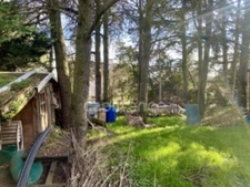 Maison et appartement à vendre, proche du centre de GREZIEU-LA-VARENNE.